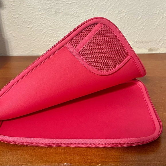 Lilly Pulitzer neoprene tablet case - Picture 2 of 3